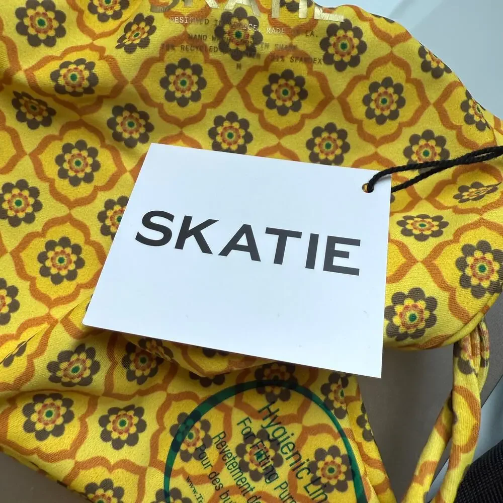 SKATIE Bikini Bottoms sz M‎ Yellow Floral Tile Print Sustainable Swimwear NWT